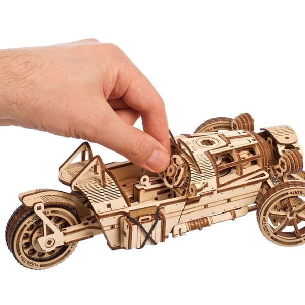 Trehjuling UGR-S - Ugears - 3D träpussel beige