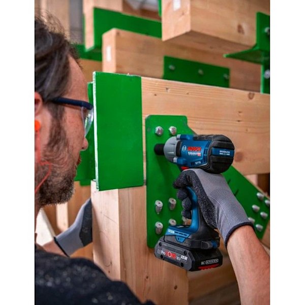 Clé à Chocs BOSCH GDS 18V-450 PC (2 x 4,0 Ah ProCORE + GAL18V40 + L-Boxx 136 + modul Bluetooth)