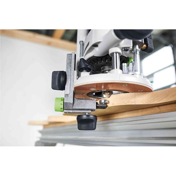 Fräs - FESTOOL - OF 1010 REBQ-Plus - 1010W - Mikrometrisk justering - 3 kg