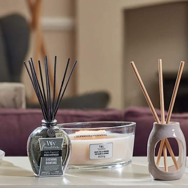 Doftljus - WoodWick - Ellipse - Doft av Island Coconut - Sojavax - 50 timmars brinntid Vit
