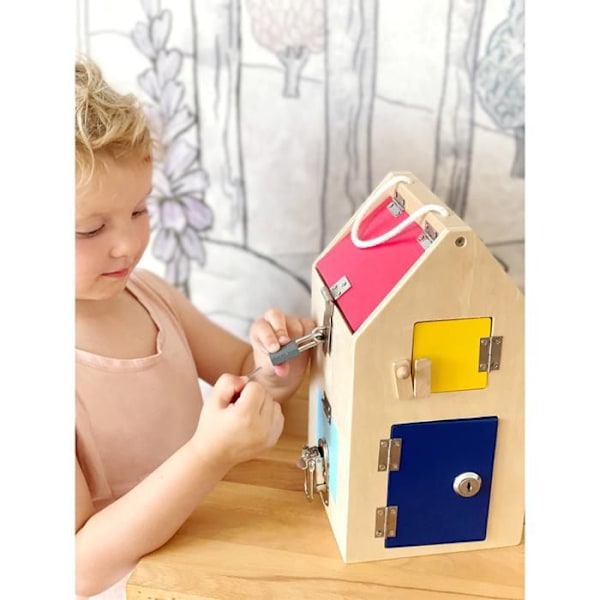 Liten fot 4432 Hus med lås från 3 år Flerfärgad