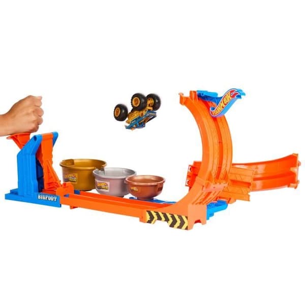 HWMT LOOPING BIG FOOT