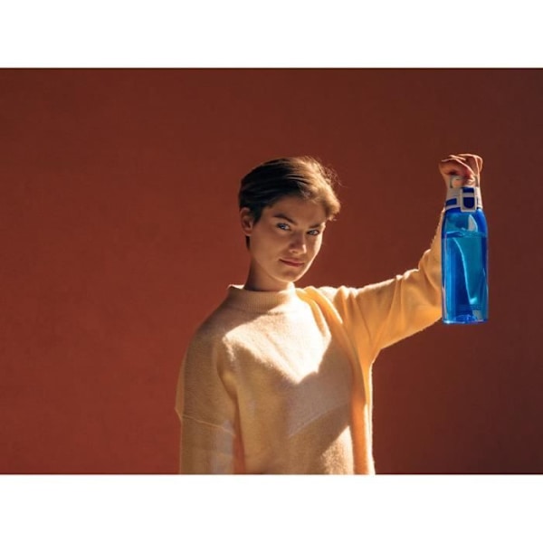 SIGG Total Color Blue 1L vattenflaska ultralätt och resistent i tritan Blå