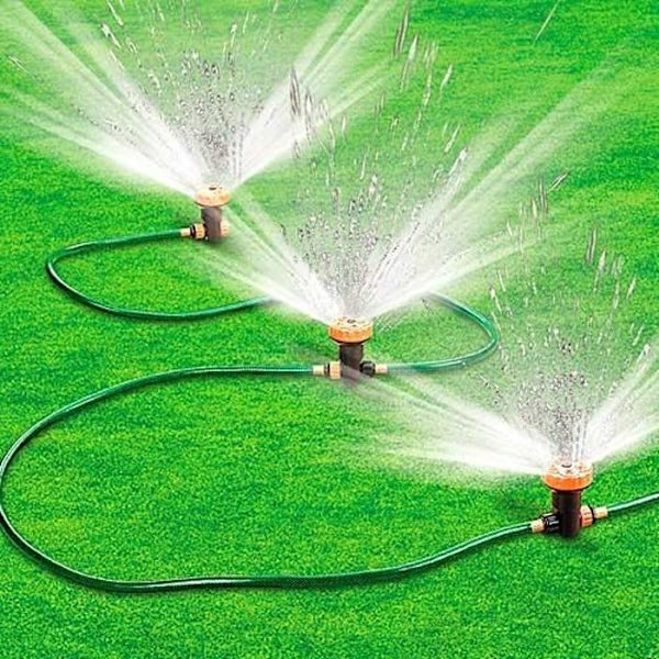Automatiskt bevattningssystem - Ej specificerat - 3 slangar på 180 cm - 3 sprinklers - 30 m räckvidd