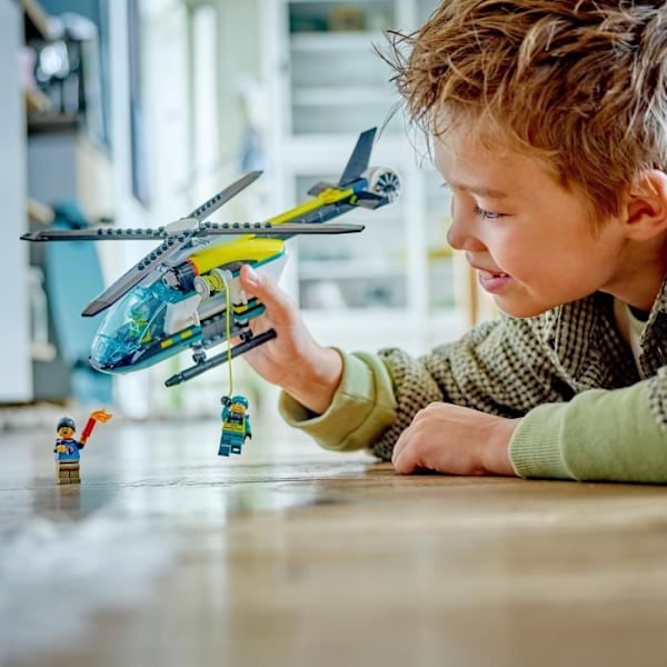 LEGO® 60405 City Emergency Helikopter, leksak för barn, med minifigurer: Pilot, Vandrare och Räddare Flerfärgad