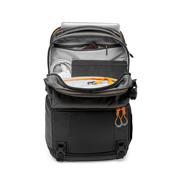 Ryggsäck - Lowepro - Fastpack BP 250 AW III - Grå - Fack för 3 linser - Regnskydd ingår