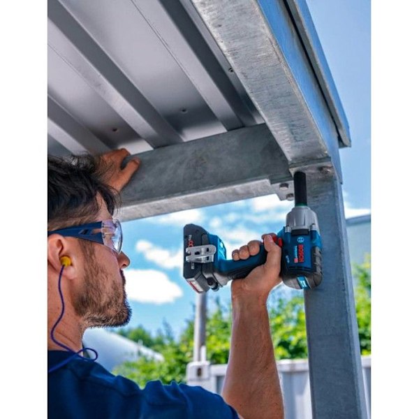 Clé à Chocs BOSCH GDS 18V-450 PC (2 x 4,0 Ah ProCORE + GAL18V40 + L-Boxx 136 + modul Bluetooth)