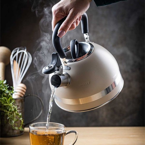 Vattenkokare - KINGHOFF - KH-1854 - Rostfritt stål - 1,8L - Inbyggd visselpipa beige/silver