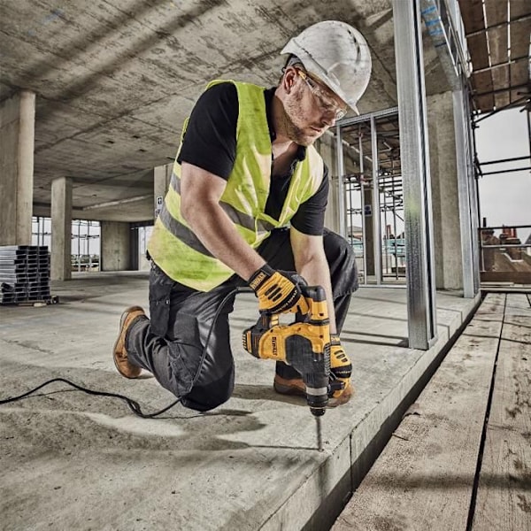 DEWALT 950W 3,5J SDS-Plus Mejselborr - 30 mm - TSTAK D25333K-QS Box Gul