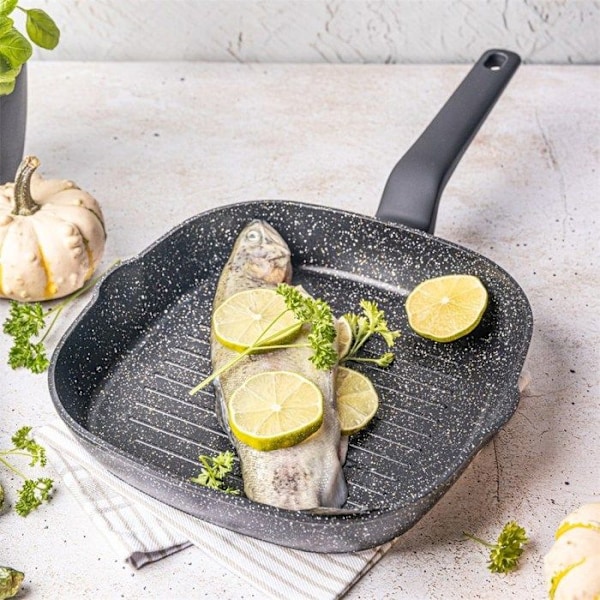 Klausberg grillpanna med marmorbeläggning 24 cm KB7661 Svart