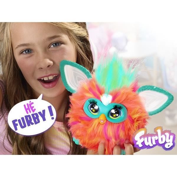 Coral Furby, 15 tillbehör, interaktiv plyschleksak för flickor och pojkar, röstaktiverad Animatronic, 6 år och uppåt