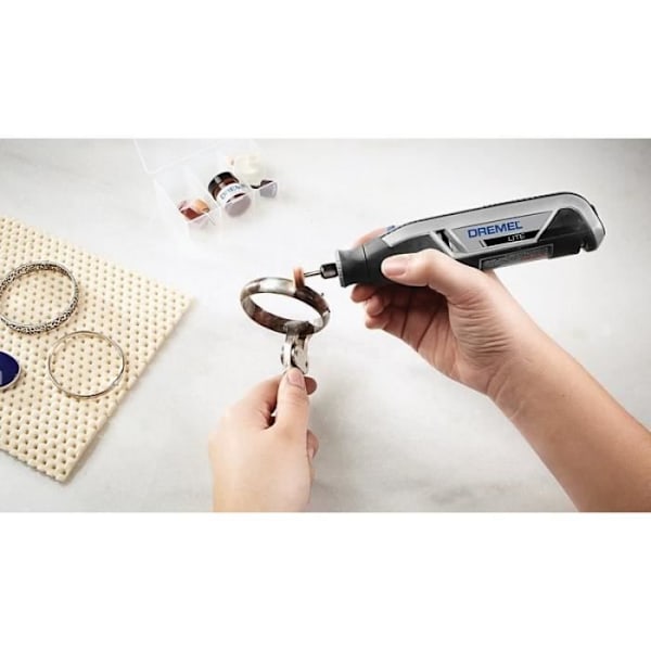 Sladdlöst multifunktionsverktyg - Dremel Lite 7760 - 3,6V batteri - 15 tillbehör Svart