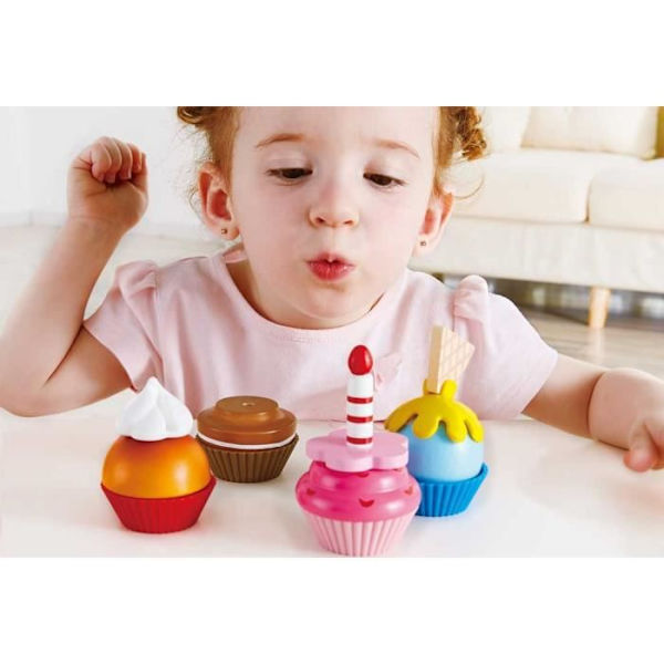 HAPE - Trä låtsas leka kökssortiment - E3157 - Cupcake kakor att montera Flerfärgad
