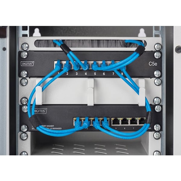 10" rackmonterad Ethernet-switch 8 portar RJ45 Gigabit Managed