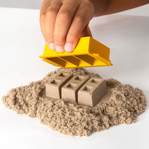 Kinetic Sand Construction Box - KINETIC SAND - Gräv och riv med 454 g naturlig sand
