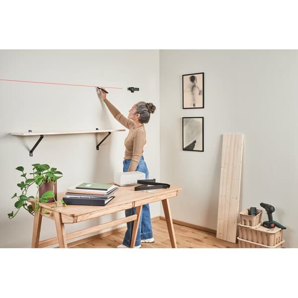Laserlinjer BOSCH - UniversalWallLevel - Med manual + 2 batterier x 1,5V AA Grön