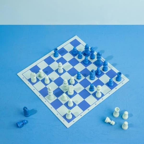 Herr Underbart schackspel - Blå/Vit - 25x0,5x25 cm Blå vit