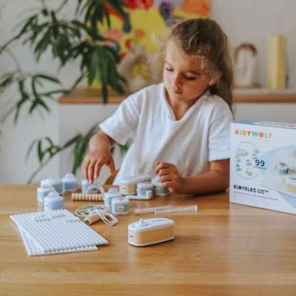 KIDYWOLF KIDYELEC STARTER – Utbildningsset för Barn inom Elektricitet med 11 Delar & 99 Montering - 6+