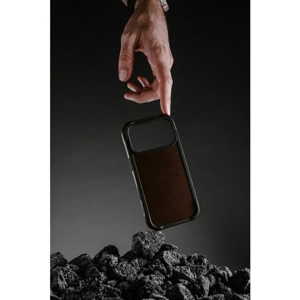 Robust läderfodral - NOMAD - iPhone 17 Pro - Rustik Brun - Horween Läder - Optimal skydd Rustik brun