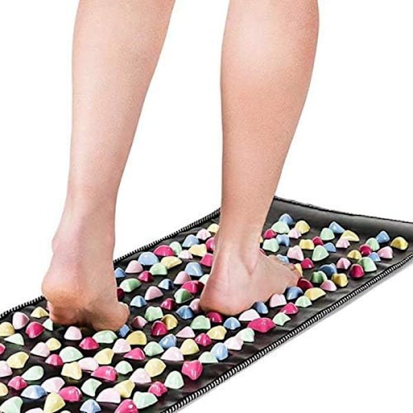 Qmed zonterapi och akupressurmatta L 175 x B 35 cm i polypropen | Massagematta med fasta flikar för