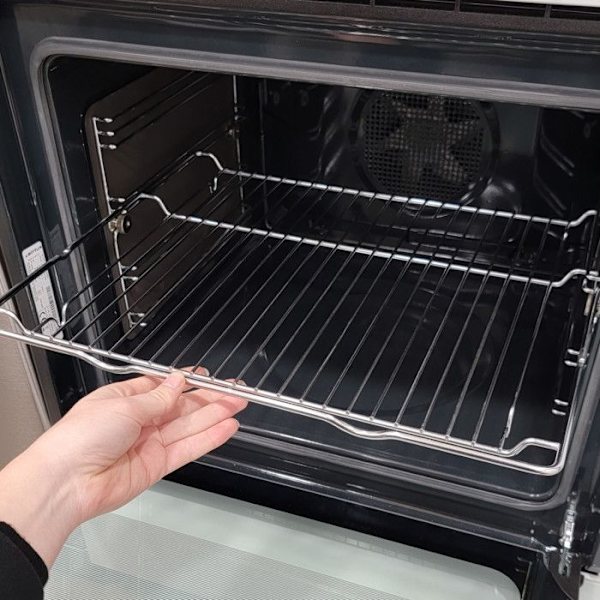 Metallgrill - SIEMENS - HZ634000 - Designad för ugn - Kolumnugnar och kompakta apparater