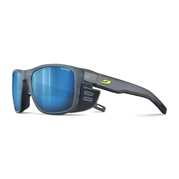 Julbo Shield-modellen har gjorts för vuxna för att skydda dina ögon dagligen för all användning.