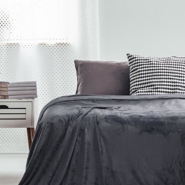 Täckning - Mikrofiberfilt - 220x240 cm - Grafit - 100% Polyester Grafit