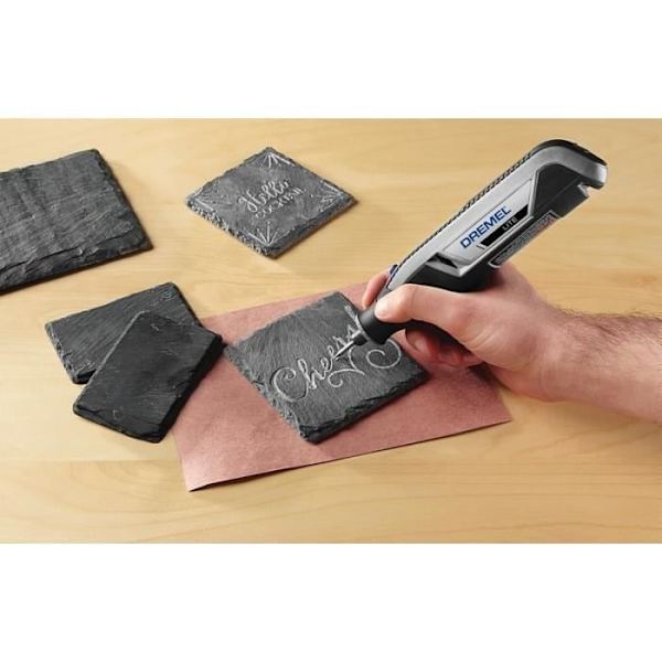 Sladdlöst multifunktionsverktyg - Dremel Lite 7760 - 3,6V batteri - 15 tillbehör Svart