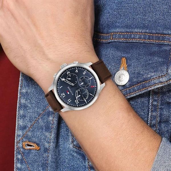 Klocka - Tommy Hilfiger - 1791855 - Kvarts - Brunt läder - Vattentät 5 bar kastanj