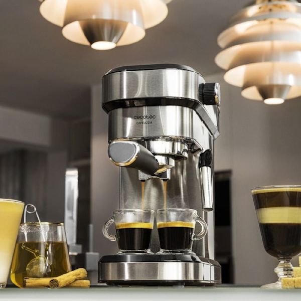 Cecotec Cafelizzia 790 Steel espressomaskin - Rostfritt stål - 20 barer - Ångmunstycke Silver