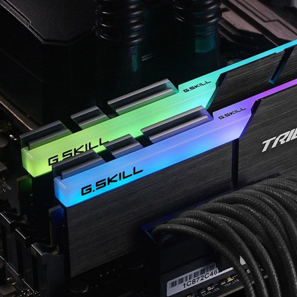 G.SKILL Trident Z RGB PC-minne - 16 GB - DDR4 3000 MHz