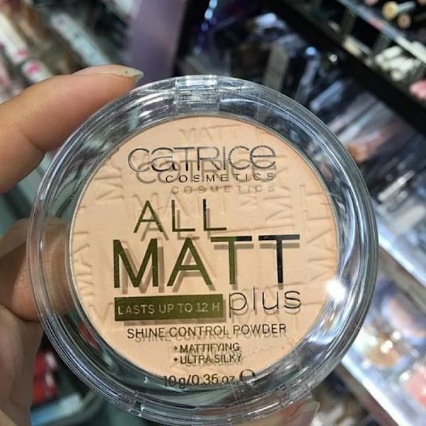 catrice pulver helt matt 030 Beige