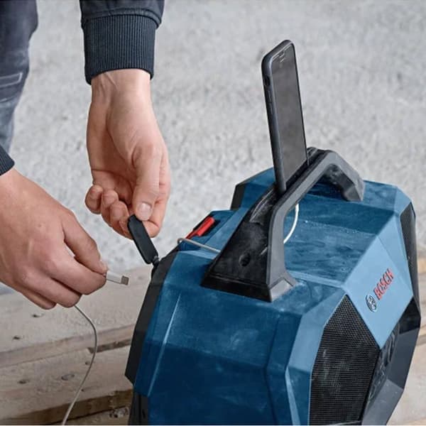 Byggarbetsradio GPB 18V-6 C - BOSCH - 06014A6000