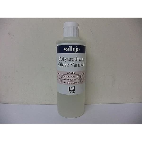 Blank lack för modellbygge - Vallejo - 200 ml - Vattenbaserad - Polyuretan - Blank finish Lysande