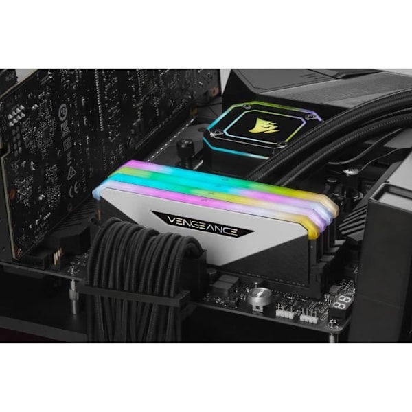 CORSAIR Vengeance RGB RT 3600MHz 32GB (4x8GB) DIMM DDR4 för AMD Ryzen för AMD Threadripper (CMN32GX4M4Z3600C18W)