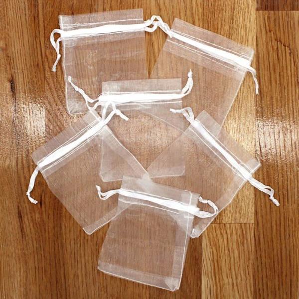 Olilly - 100 organzapåsar - 7 x 9 cm - Vit färg - Perfekt för bröllop, dop, presenter, lavendel, smycken (vit)