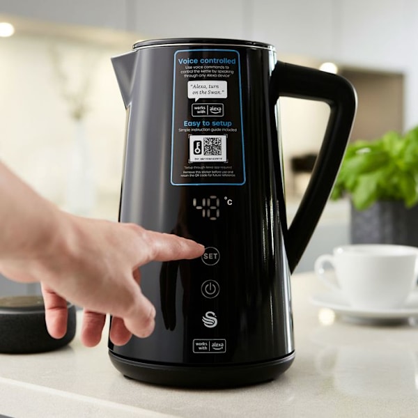 Alexa Smart Elektrisk Vattenkokare WIFI 1,5L, Trådlös, LED-pekskärm SWAN SK14650BLKNEU 1800W Svart 58000 Svart