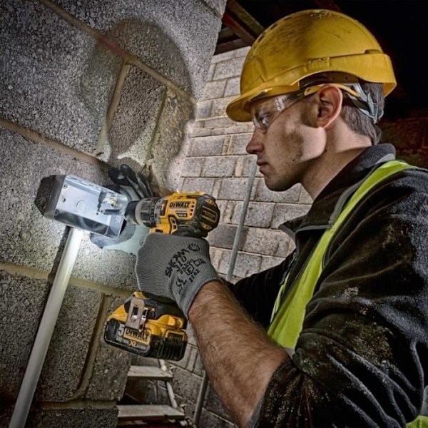 Pack borrskruvdragare med slag - DEWALT - DCK266P2T - 18V - 2x 5,0 Ah - 2 hastigheter