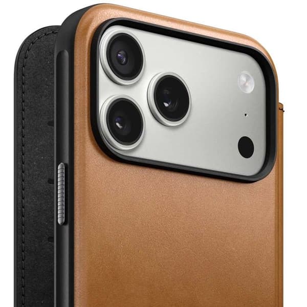 Plånboksfodral - NOMAD - iPhone 17 Pro Max - Fullnarvsklädsel - MagSafe - Ljusbrun brun