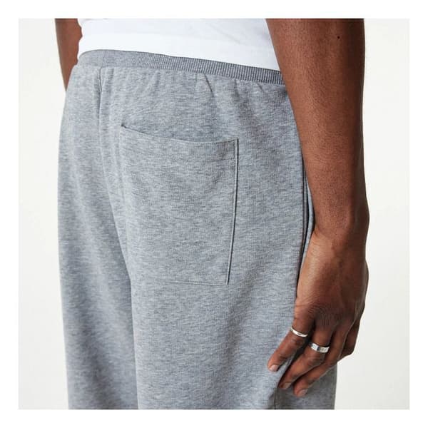 Short New Era Essentials - grå Grå jag