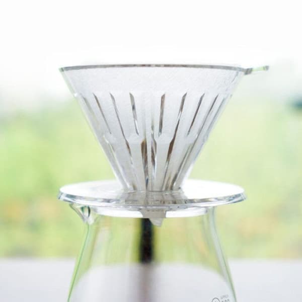 Dripper med ett TIMEMORE Crystal Eye 01 PC-stöd