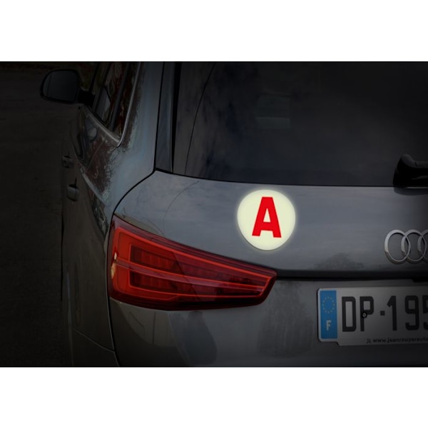 "A" magnetisk natt &amp; dag - En ung förare