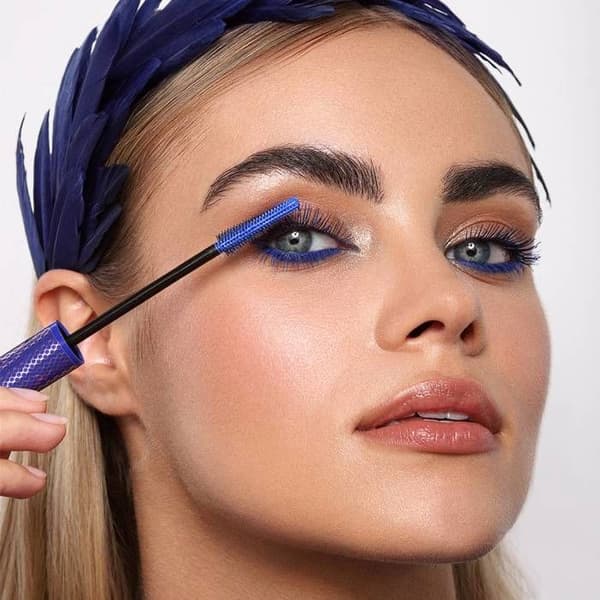 Mascara - EVELINE - Eveline Variété Lashes Show - Blå - Lätt applicering - Ej vattenfast BLÅ