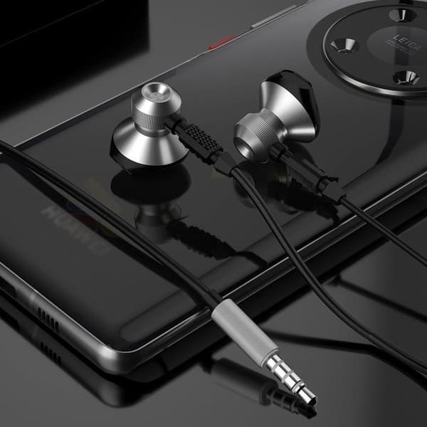 In-ear hörlurar med kabel i metall, mini-jack 3,5 mm, grå