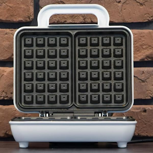 Gaufrier - MPM - MGO-25 - 1000W - Non-stick plattor - 2 tjocka belgiska våfflor Vit