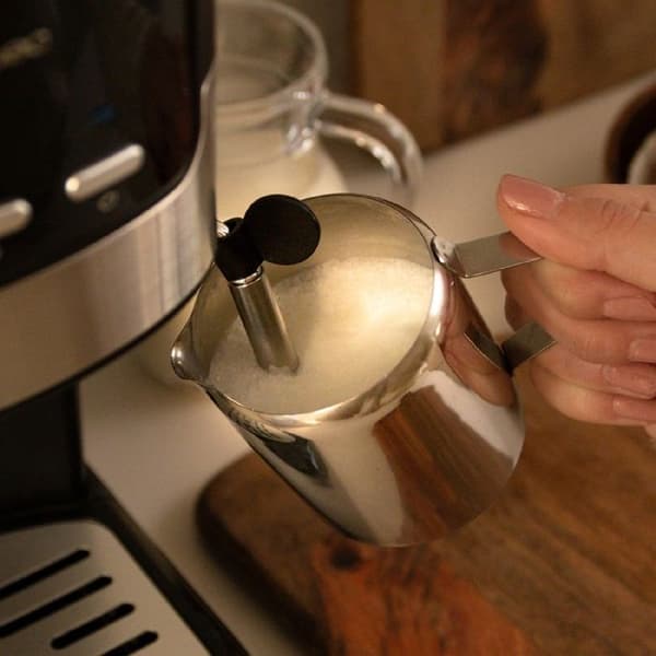 Cecotec Espressomaskin kompakt Power Espresso 20 Pecan. 1100 W, 20 Bar, Thermoblock-system, vridbar munstycke.