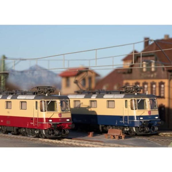 Märklin 37300 Set med 2 st H0 E-Lok Re 421/tee Röd-lila/beige och koboltblå/beige