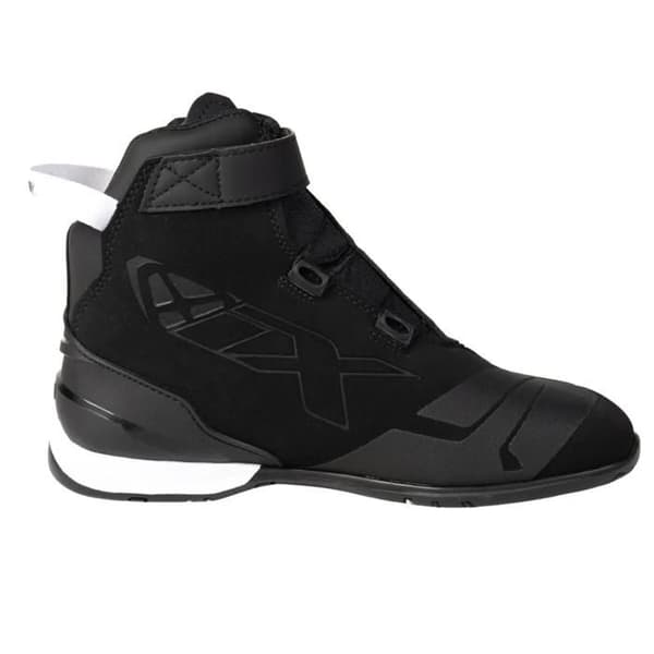 Motorskor Ixon Bull 2 WP SVART VIT 44