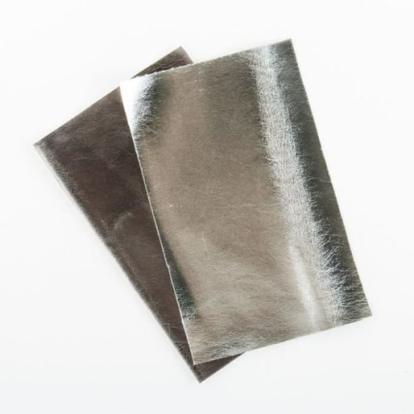 2 metalliska konstläderkuponger 'Rayher' Silver/Mörkt Silver 9,5x15 cm