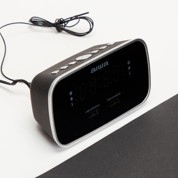 Aiwa CRU-19BK svart klockradio med USB-laddning och dimbar LED-display